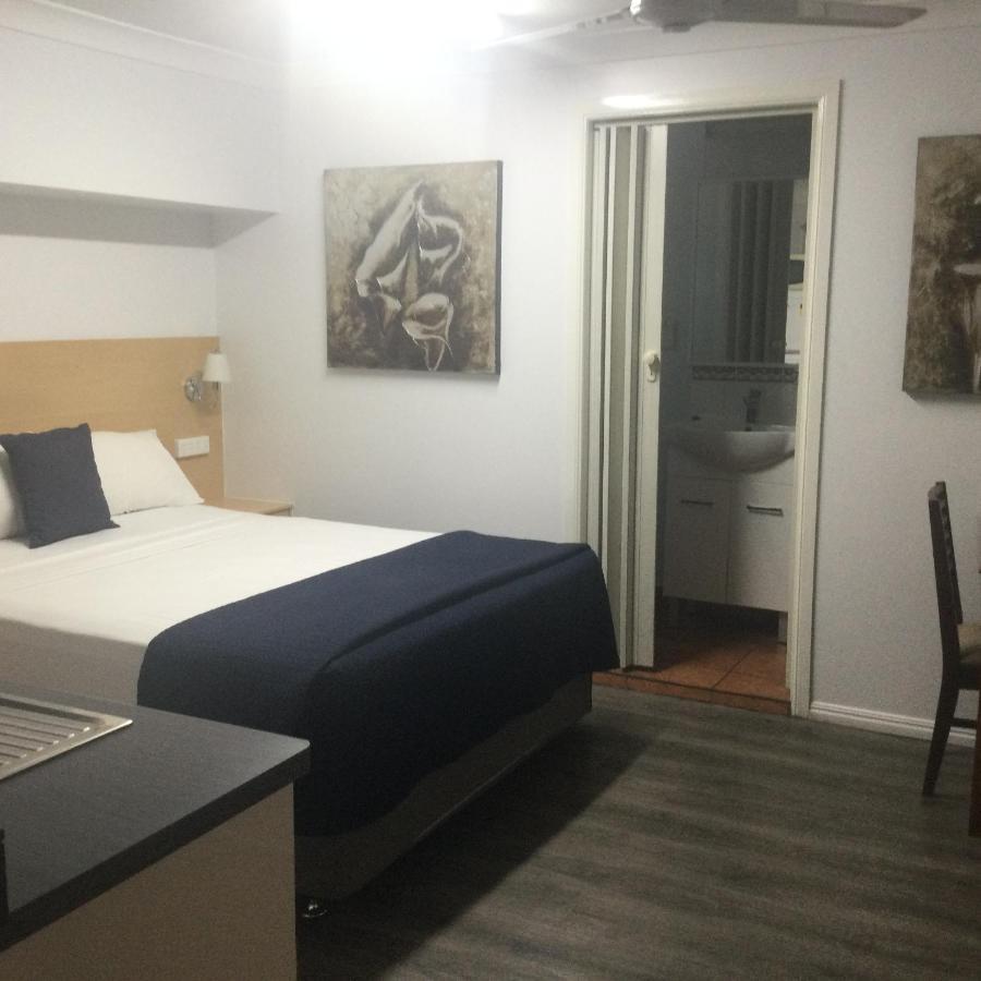 Ayrline Motel 외부 사진