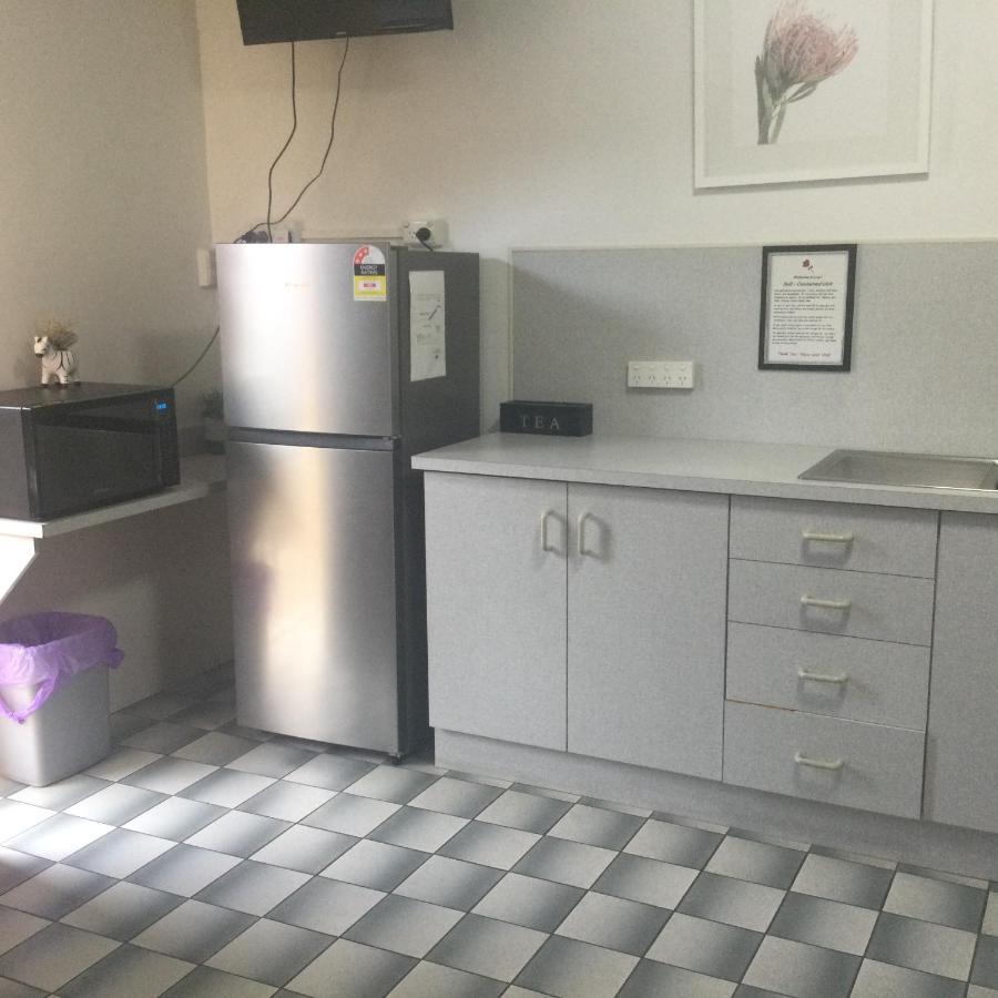 Ayrline Motel 외부 사진