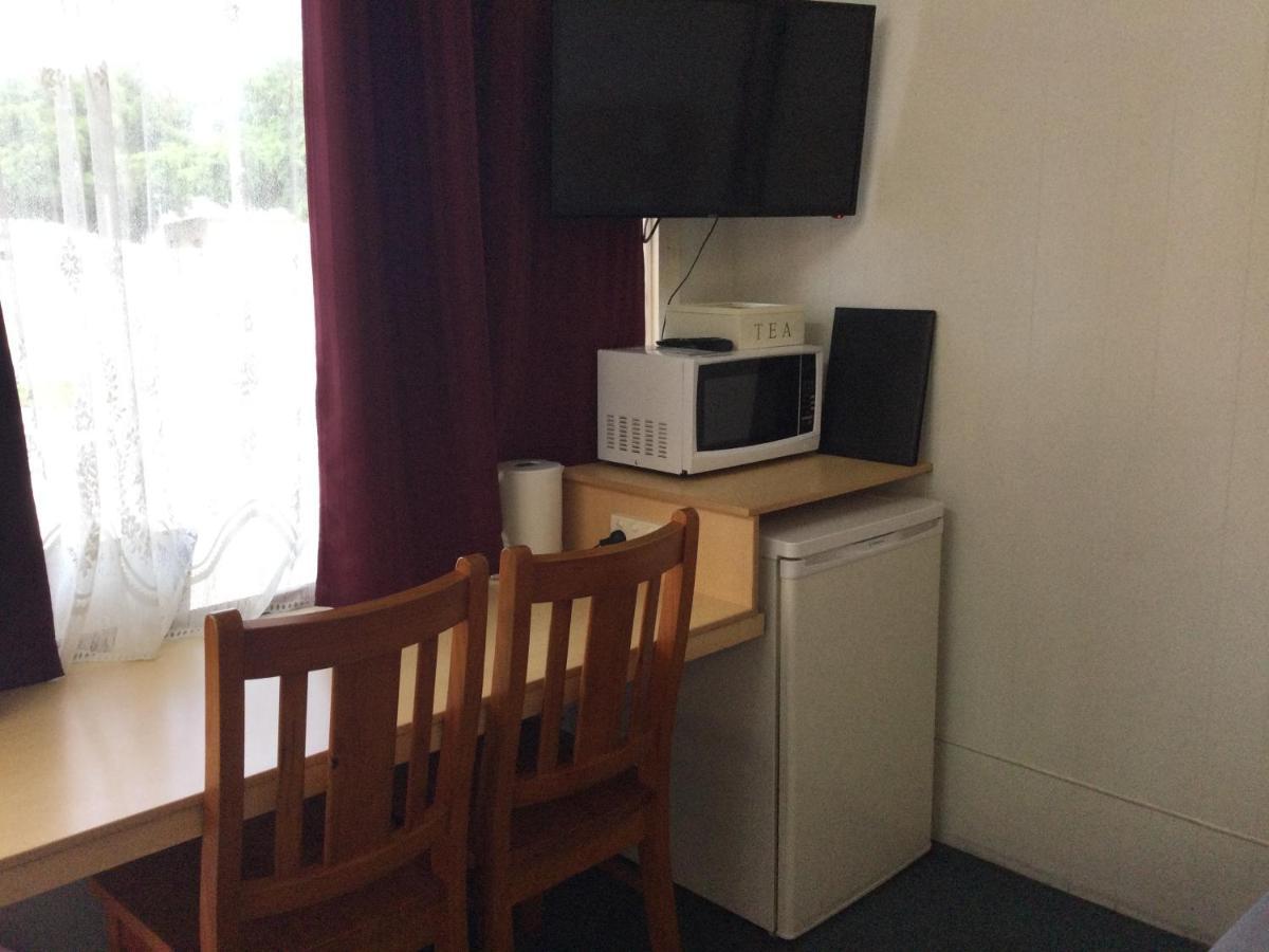 Ayrline Motel 외부 사진